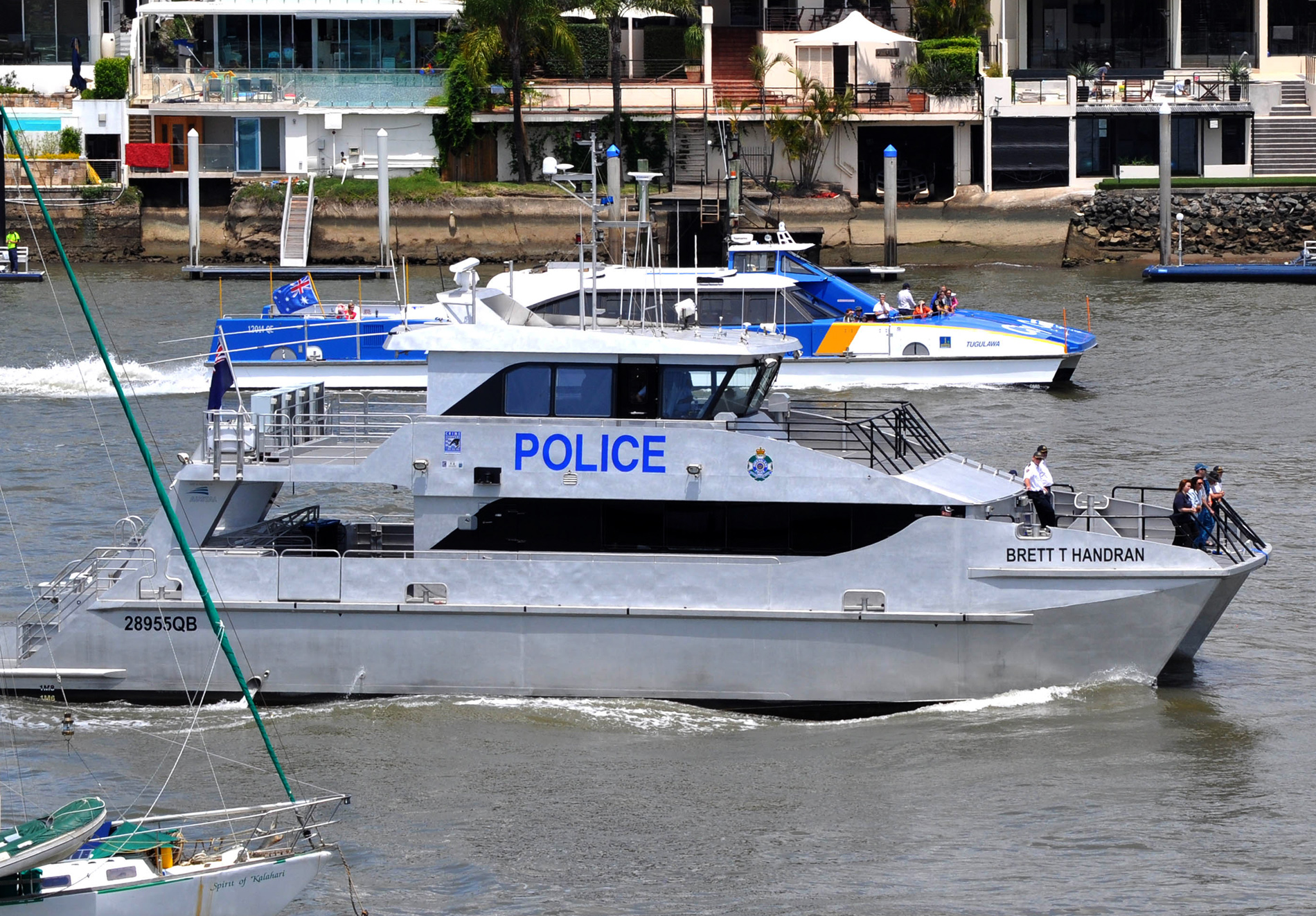 Police Launch “Brett T Handran” on River Fire patrol 23 Oct 2011