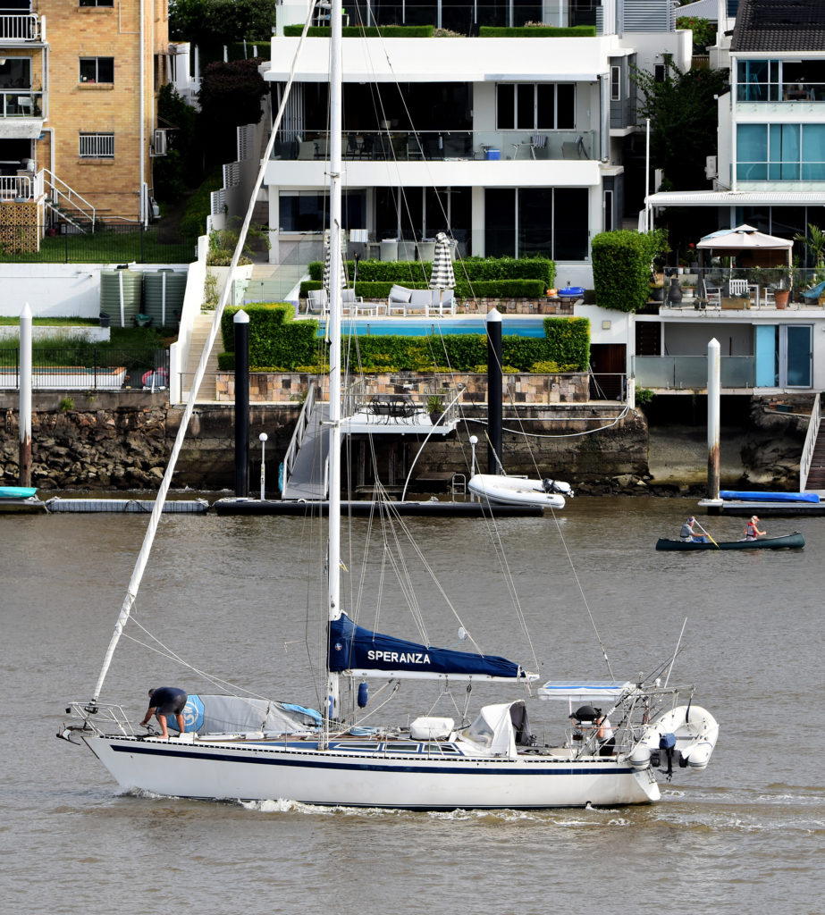 SPERANZA heading for the Bay ~ 30 Jan 2022